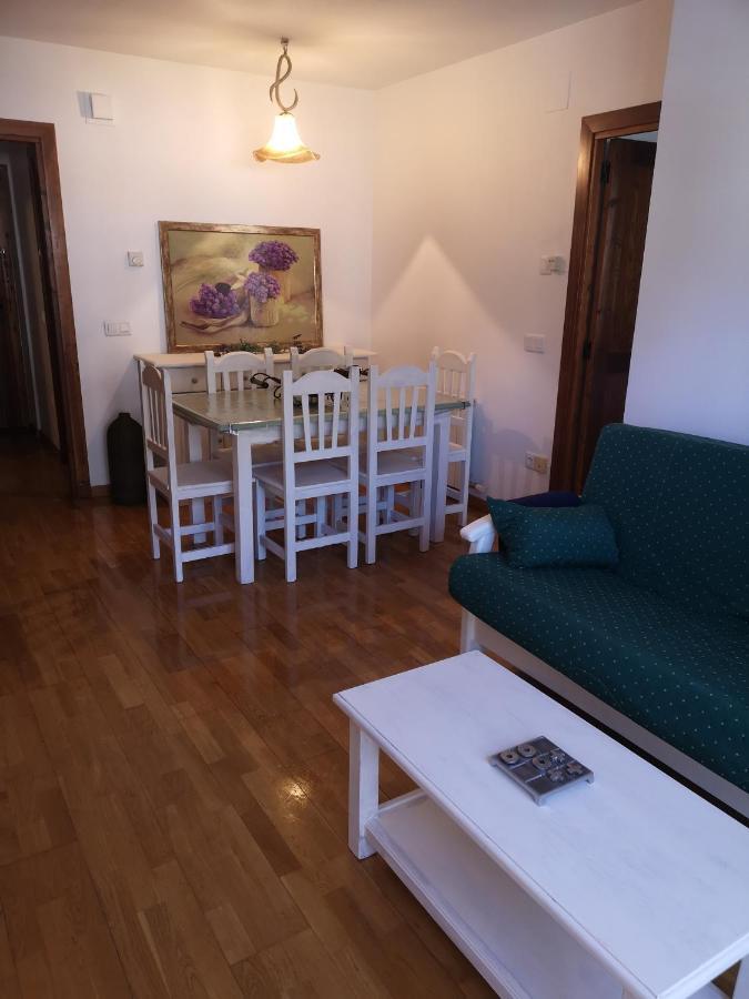 Residencial Valle De Benasque Exteriör bild
